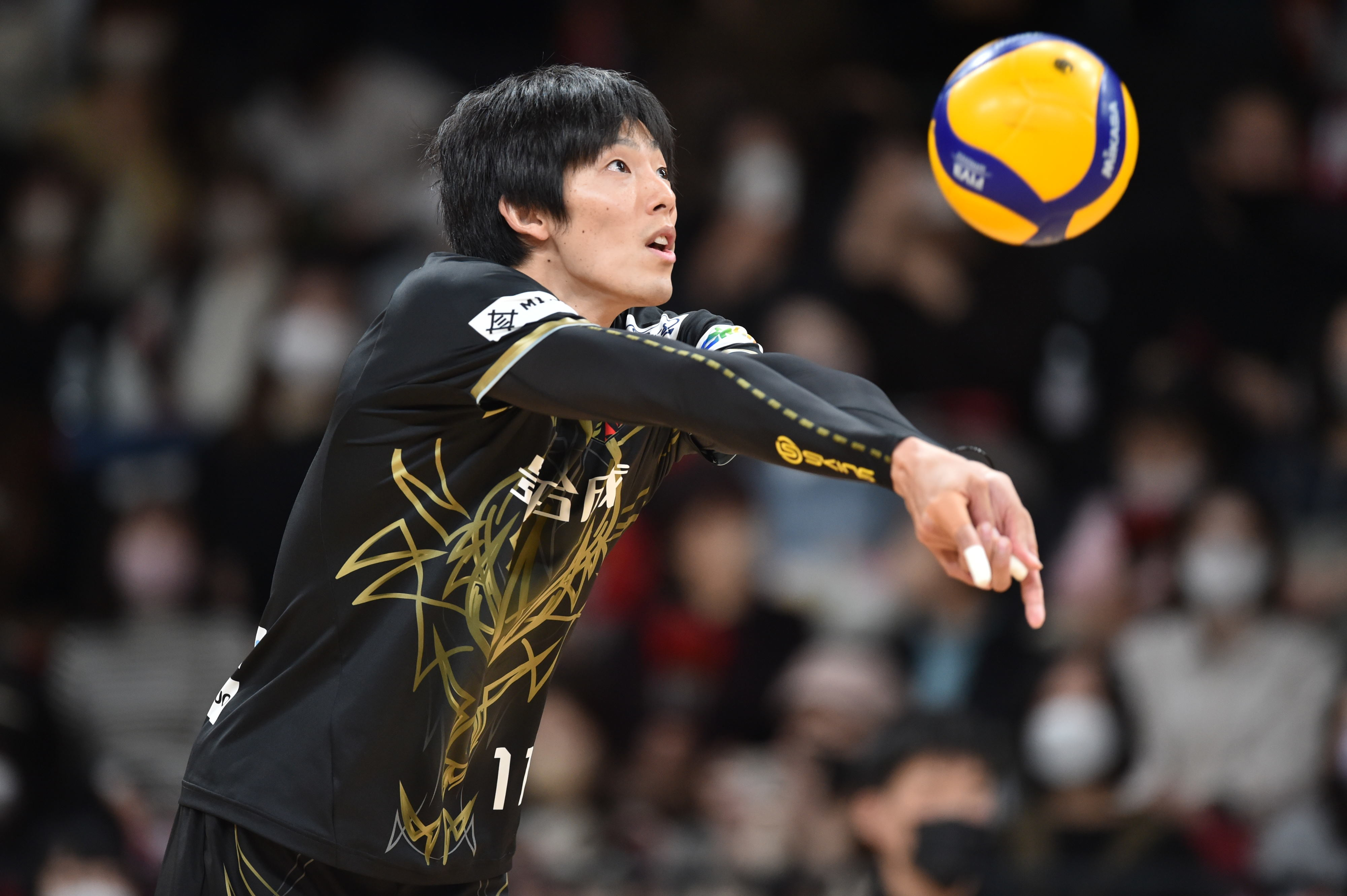 ウルフドッグス 名古屋 傳田亮太 選手 ユニフォーム 限定 ウルフドッグス名古屋 傳田亮太サイン入りユニ HATTRICK（ハット